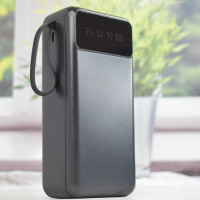 Повербанк с20 на 30000 mAh с встроенными кабелями PowerBank для портативной техники Черный